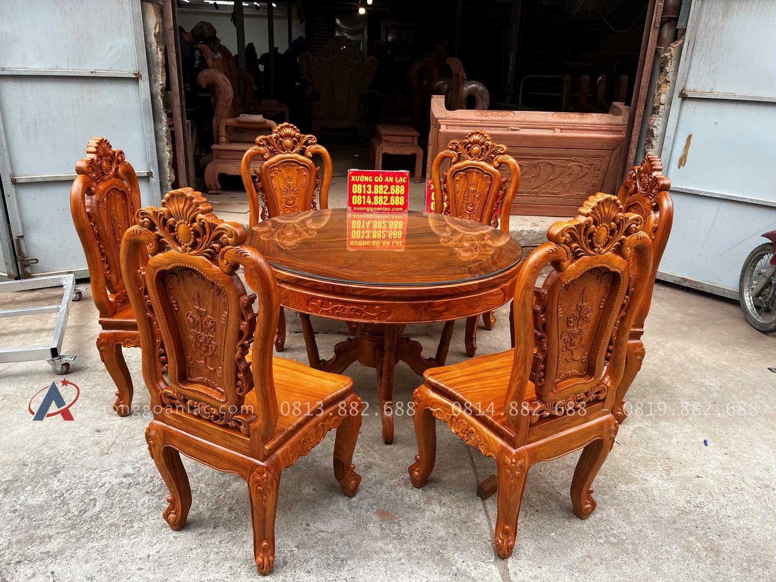 Bộ bàn ăn tròn 6 ghế hồng hạt khung 4 ván 2cm (Cô Sáu, Hà Nội) 14 bàn ăn tròn 6 ghế hồng hạt gỗ gõ đỏ