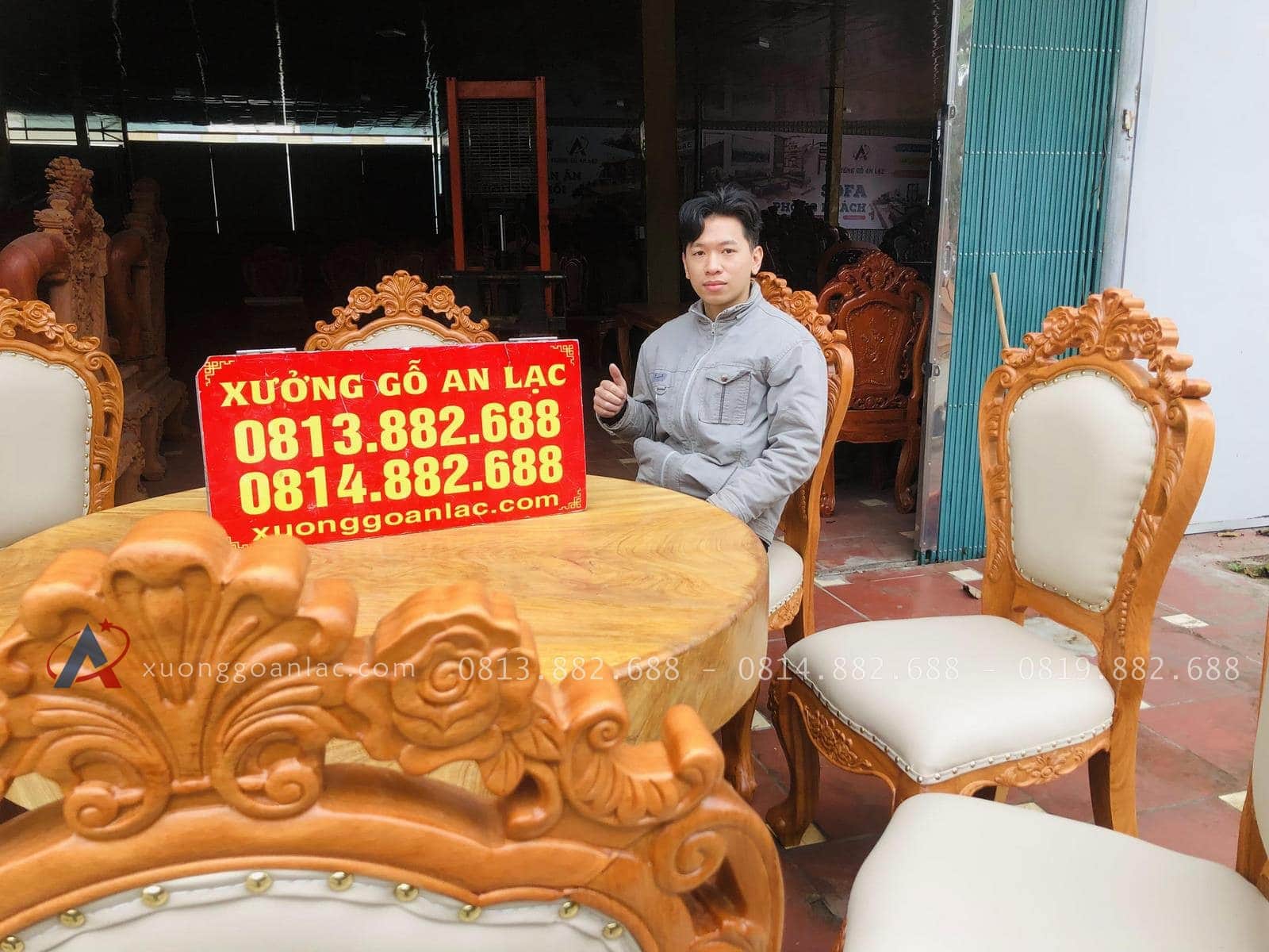 Bộ bàn ăn tròn nguyên khối 8 ghế louis hoàng gia bọc đệm cao cấp (Chú Lộc, Phú Thọ) 19 bàn ăn nguyên khối và ghế louis hoàng gia