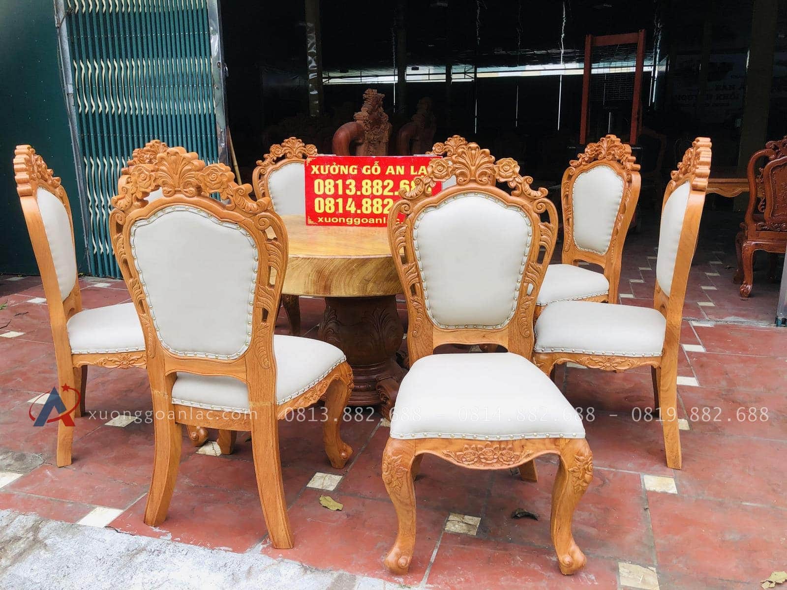 Bộ bàn ăn tròn nguyên khối 8 ghế louis hoàng gia bọc đệm cao cấp (Chú Lộc, Phú Thọ) 21 bàn ghế ăn phong cách hoàng gia