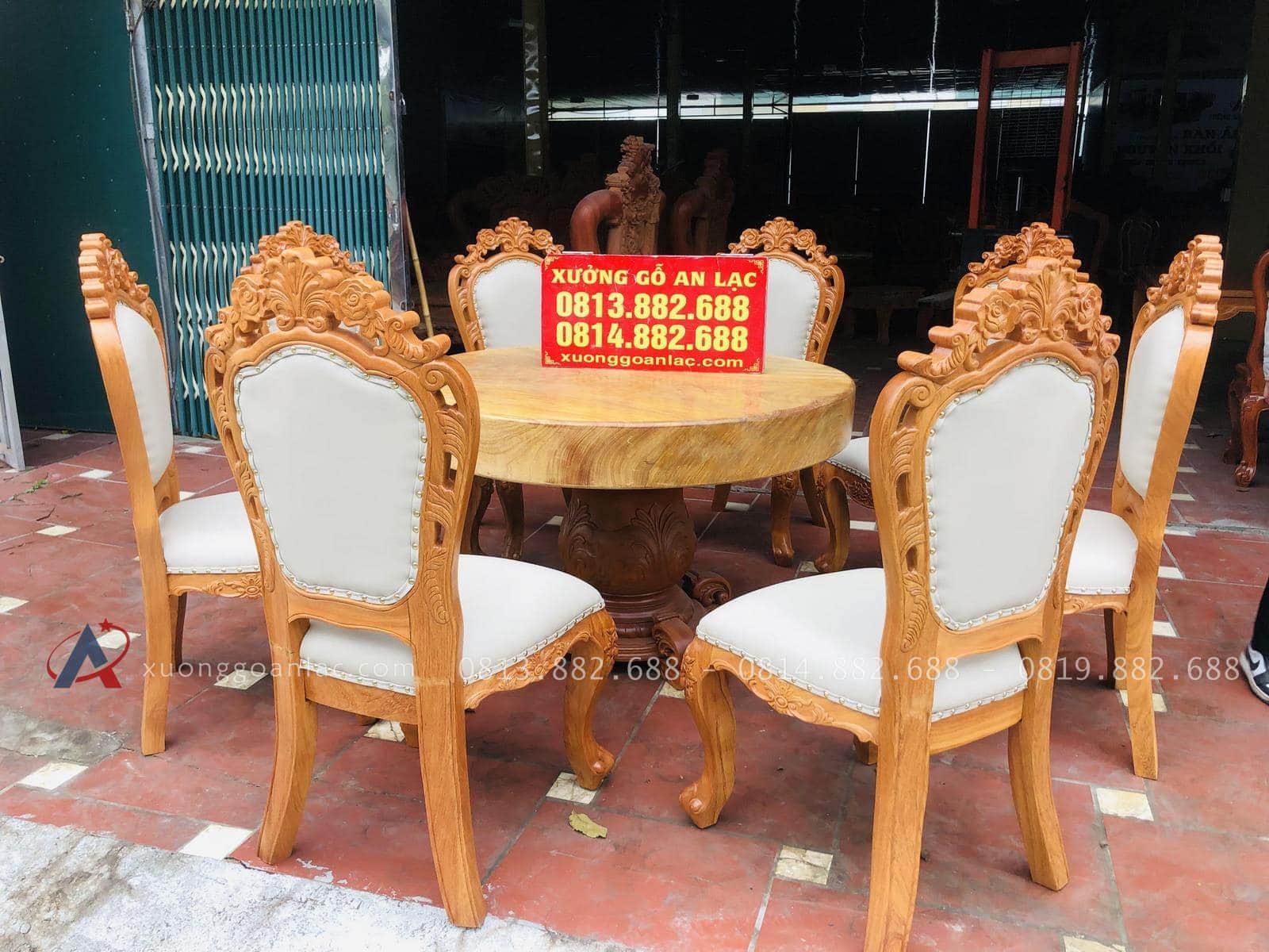 Bộ bàn ăn tròn nguyên khối 8 ghế louis hoàng gia bọc đệm cao cấp (Chú Lộc, Phú Thọ) 26 bộ bàn ghế ăn nguyên khối 8 ghế