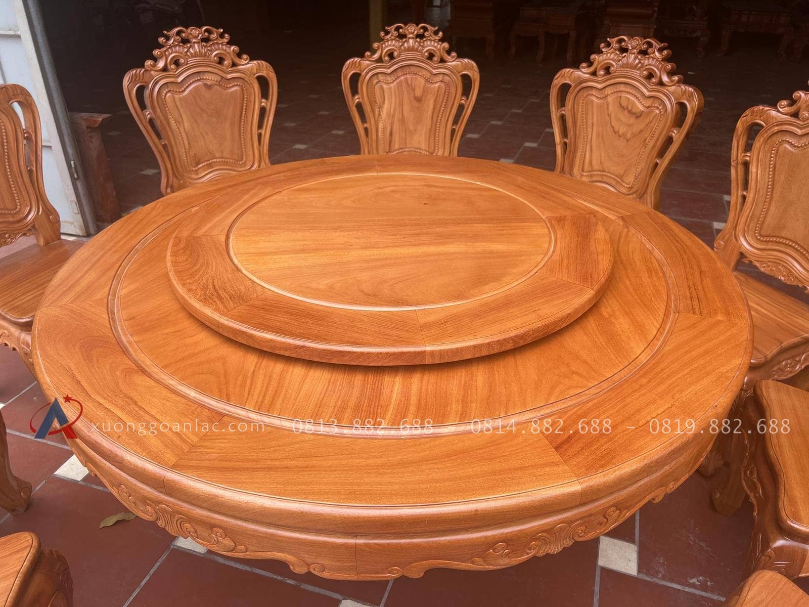 Bộ bàn ăn tròn mâm xoay 10 ghế louis gỗ gõ đỏ (Cô Vinh, Hà Nội) 20 thiết kế bàn tròn gỗ gõ đỏ