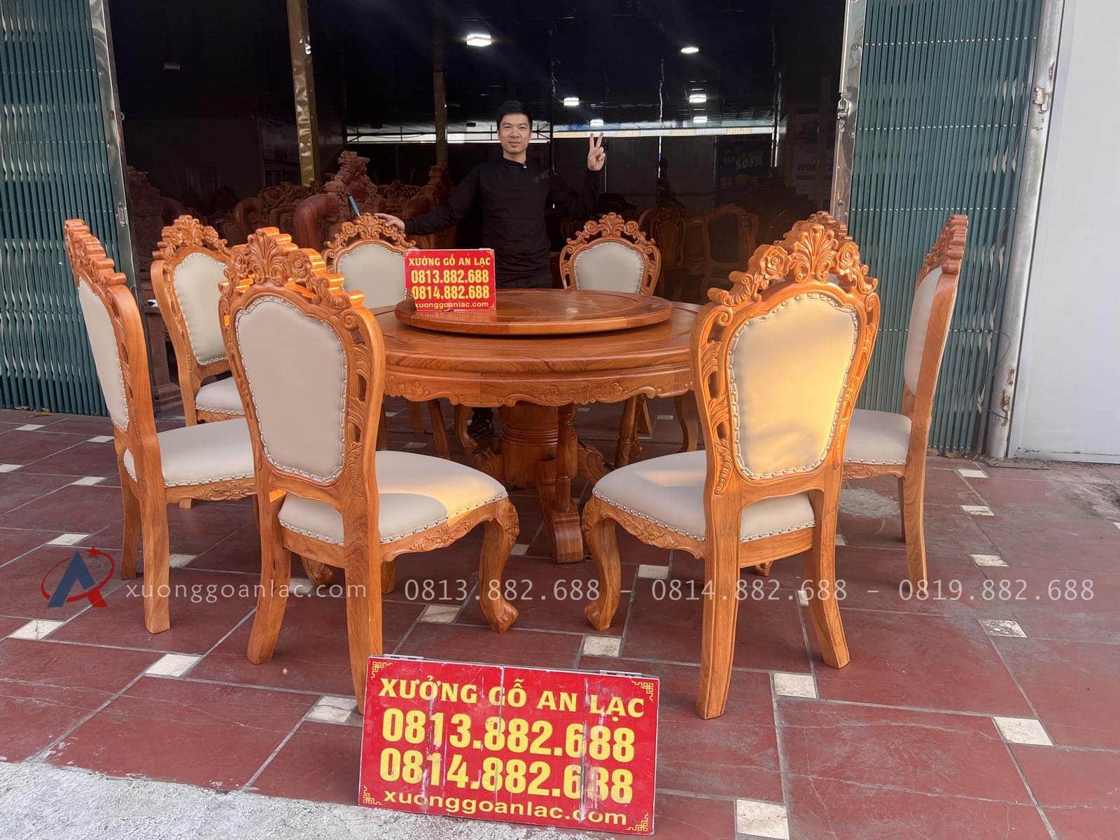 Bộ bàn ăn tròn xoay 1m55 với 8 ghế Louis bọc đệm gỗ gõ đỏ cao cấp (Chị Thanh, Hà Nam) 21 bàn ghế ăn louis hoàng gia tân cổ điển