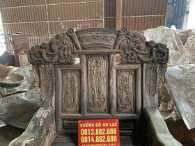 vách ghế đục tay cầu kỳ