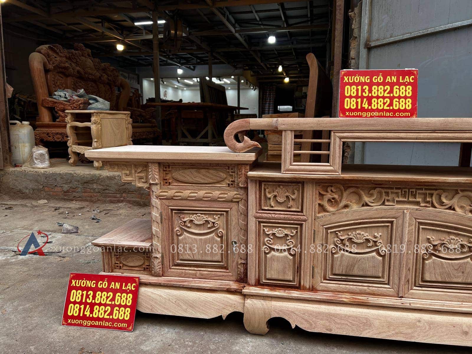 Bản mộc mẫu kệ tivi sừng trâu 2m4 gỗ hương đá hàng VIP (Chú Tịnh, Hà Nội) 13 mẫu kệ tivi gỗ hương đá
