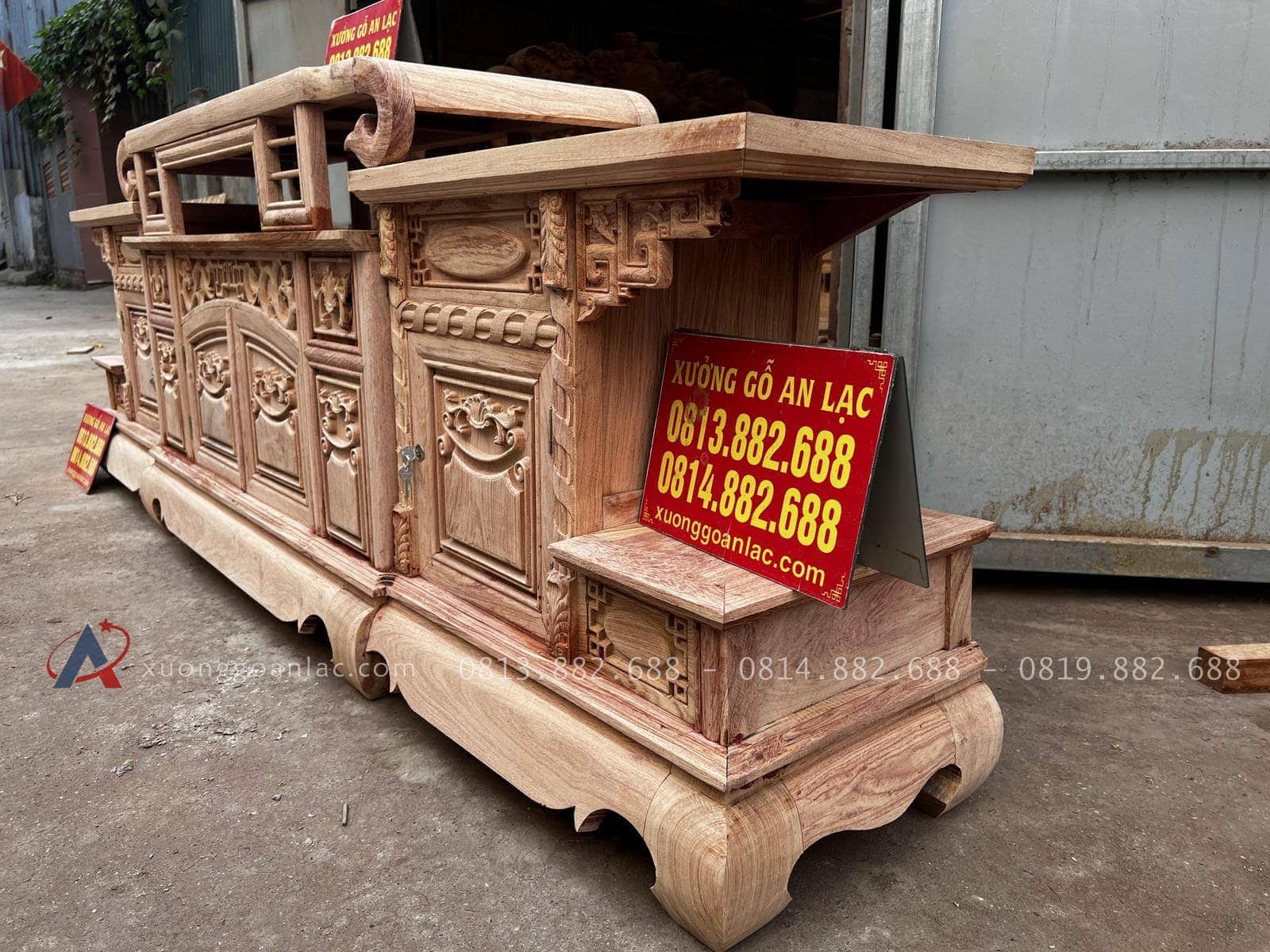 Bản mộc mẫu kệ tivi sừng trâu 2m4 gỗ hương đá hàng VIP (Chú Tịnh, Hà Nội) 17 góc nghiêng của kệ tivi sừng trâu