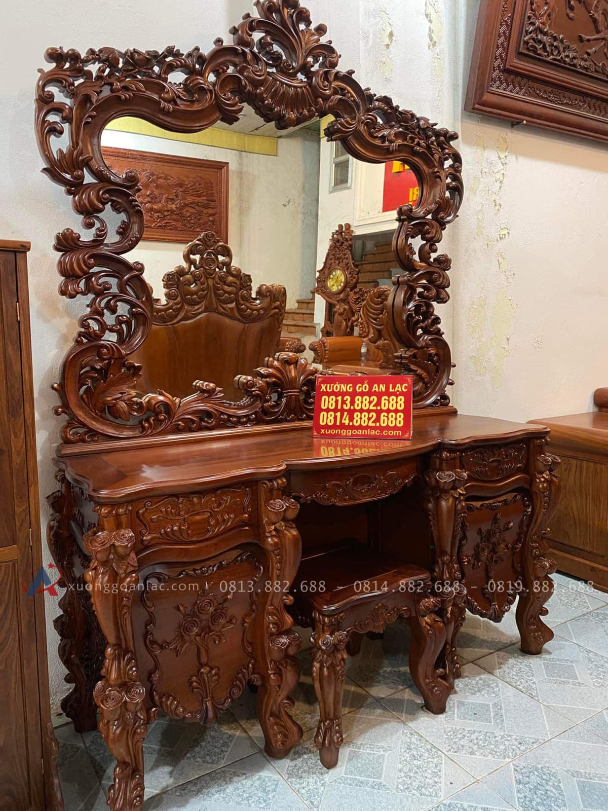 Bàn Giao Bàn Trang Điểm Hoàng Gia Về Với Chị Ngọc, Bắc Ninh 15 bàn trang điểm phong cách hoàng gia tân cổ điển