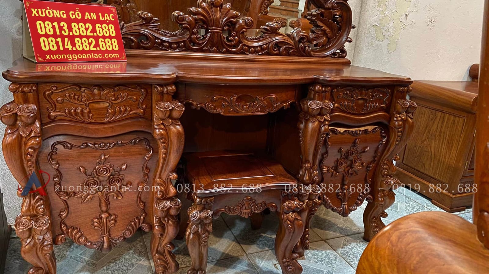 Bàn Giao Bàn Trang Điểm Hoàng Gia Về Với Chị Ngọc, Bắc Ninh 18 khối tủ dưới của bàn phấn