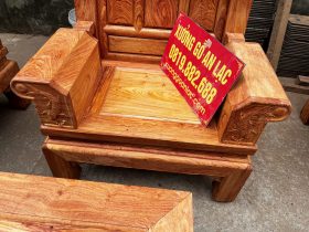 tay ghế thiết kế đóng hộp