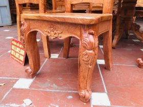 Bộ bàn ăn tròn 8 ghế gỗ hương đá chọn vân siêu Vip (Chị Nga, Hà Nội) 13 hệ chân ghế đục tay hoa lá tây uốn lượn mềm mại