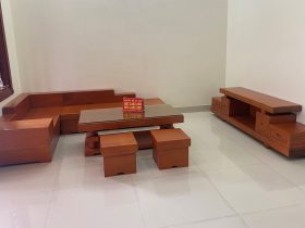 sofa góc chữ L và kệ tivi nguyên khối gỗ gõ đỏ