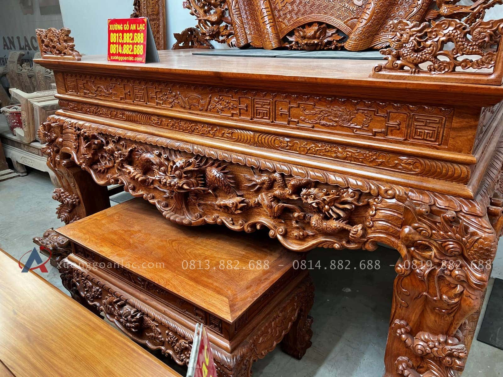 Combo sập quây, sập thờ gỗ hương đá và bàn ăn gỗ gõ đỏ hàng cao cấp (Bác Cường, Hưng Yên) 43 phần cổ sập đục họa tiết cầu kỳ