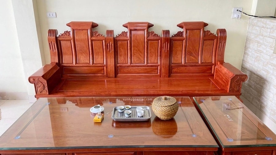 Bàn ghế phòng khách mẫu Âu Á