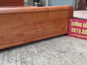 Giường Trơn 180x200cm hoàn thiện màu Hương sáng 11 đầu thấp cũng được thiết kế ván liền tấm