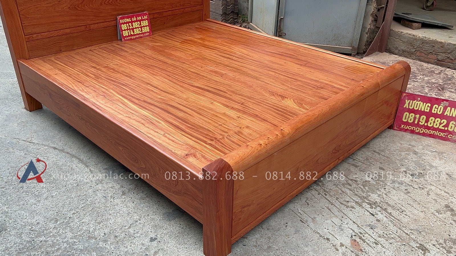 Giường Trơn 180x200cm hoàn thiện màu Hương sáng 19 giường dát phải chắc chắn