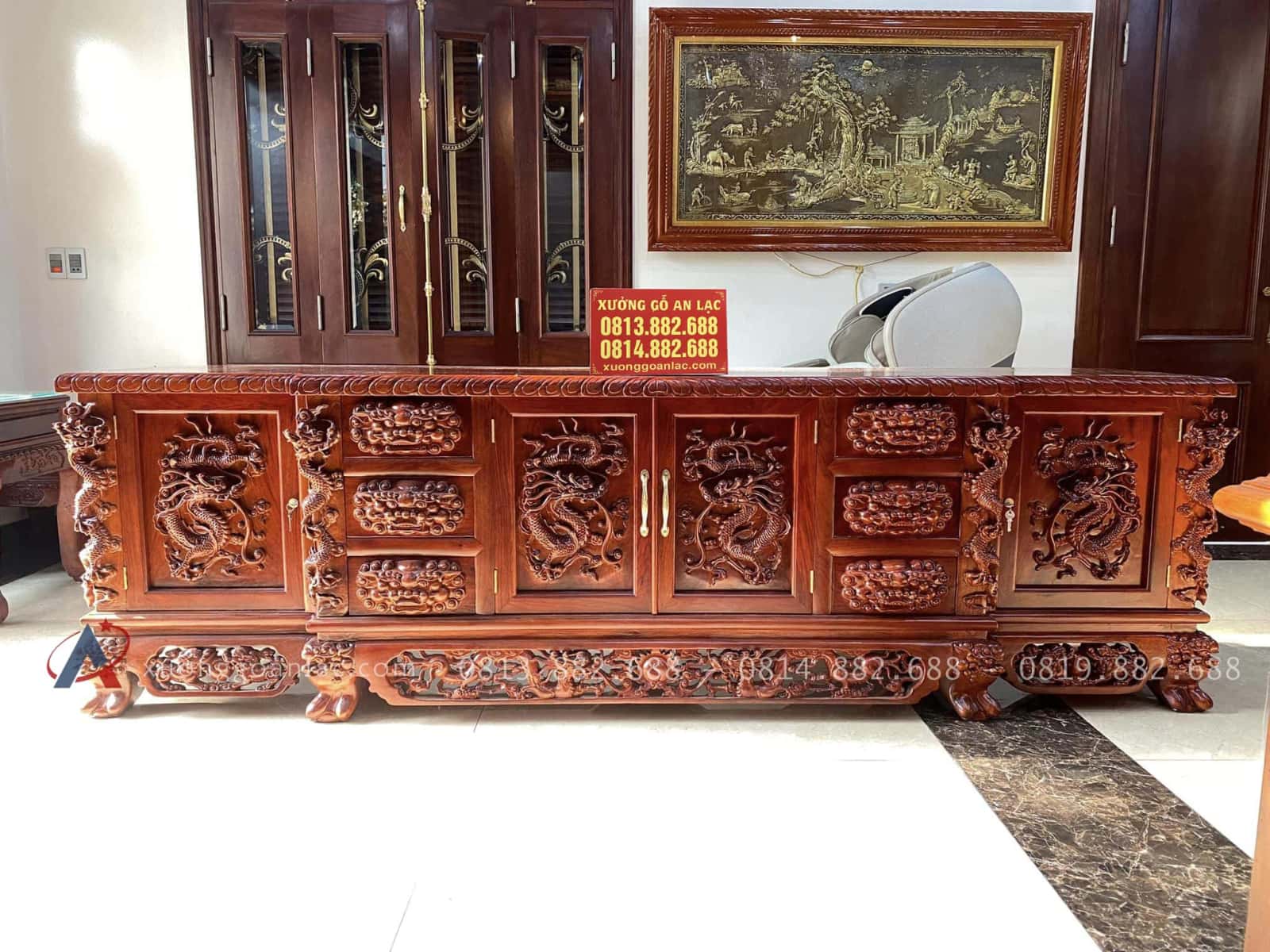 Mẫu Kệ Tivi Chạm Rồng 2m4 Gỗ Hương Đỏ Lào Đục Tay Siêu Vip (Bác Phú, Ninh Bình) 12 kệ tivi chạm rồng gỗ hương đỏ dài 2m4