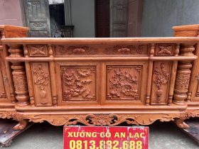 phần trung tâm kệ thiết kế tủ rộng rãi