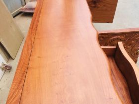 kệ tivi phẳng gỗ hương đá