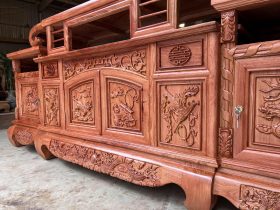 Kệ tivi sừng trâu gỗ hương đá 2m17 (Chú Hòa, Phú Thọ) 14 kệ tivi đục tay tinh xảo