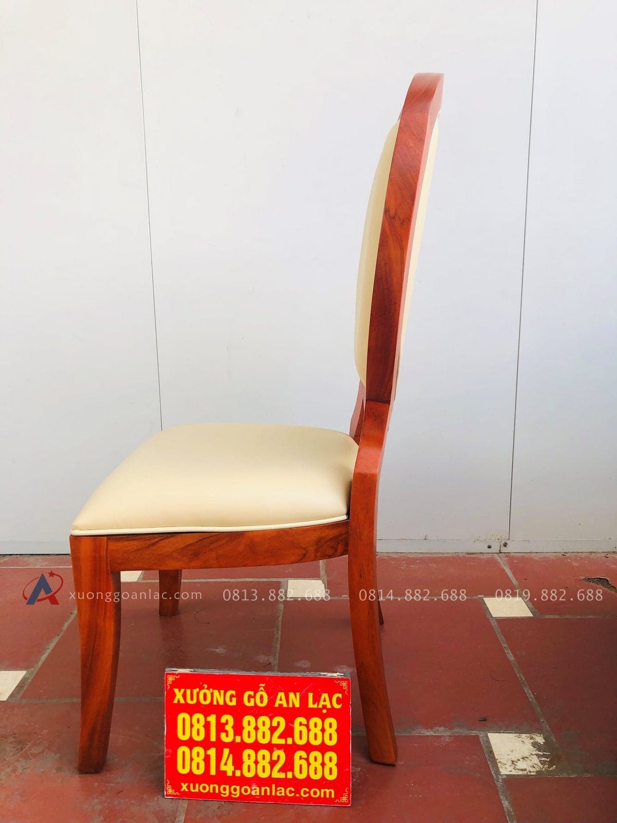 Mẫu ghế giọt lệ gỗ gõ đỏ bọc đệm da cao cấp AL-GA16 31 góc nghiêng của ghế giọt lệ