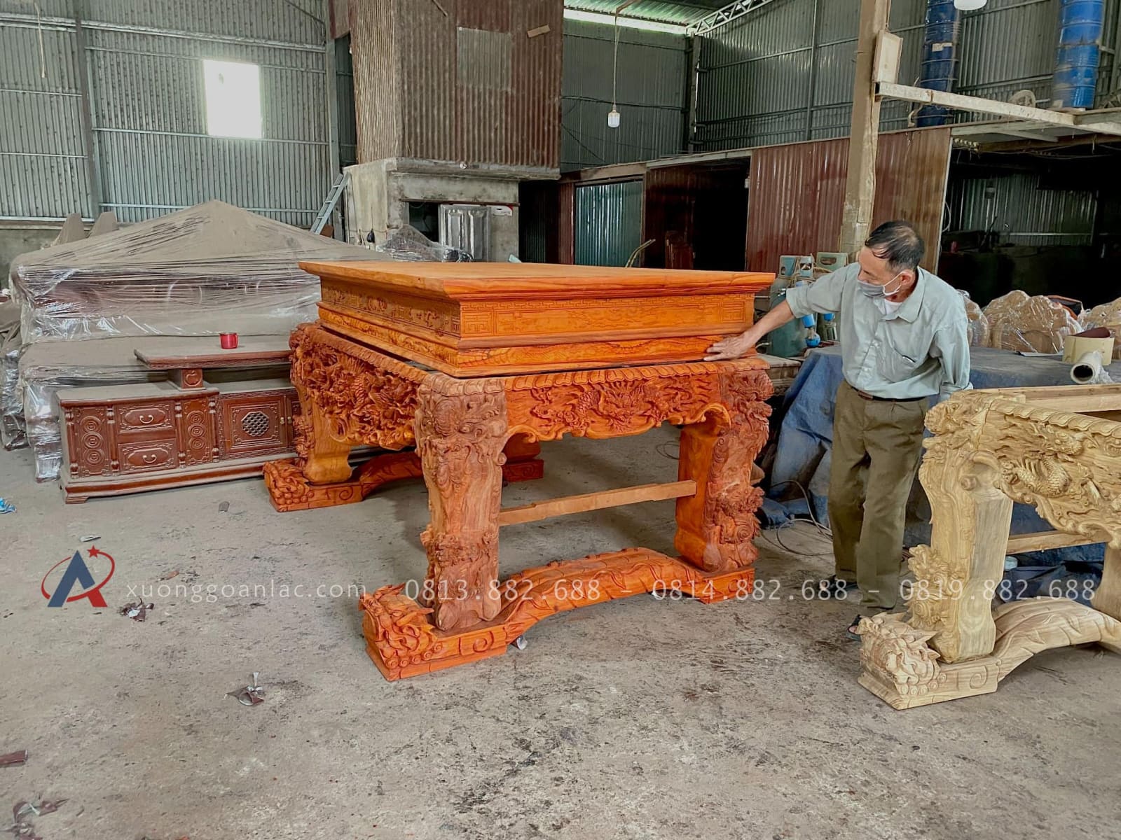 Mẫu Sập Thờ Tứ Linh Chân 26 Gỗ Gụ (Bác Vinh - Bình Dương) 16 mẫu sập thờ hàng đục tay cao cấp