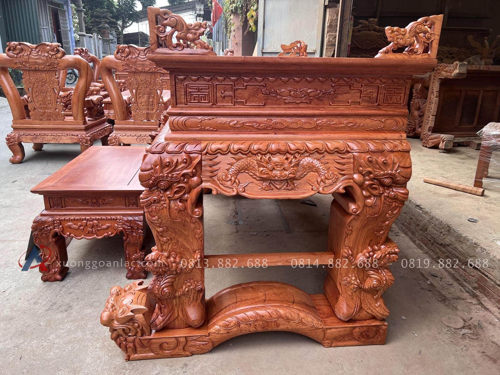 Sập thờ gỗ hương đá chân 25 (bác Cường - Hưng Yên) 31 mặt hồi của sập thờ tứ linh