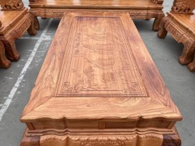 bàn trà chữ nhật rộng rãi