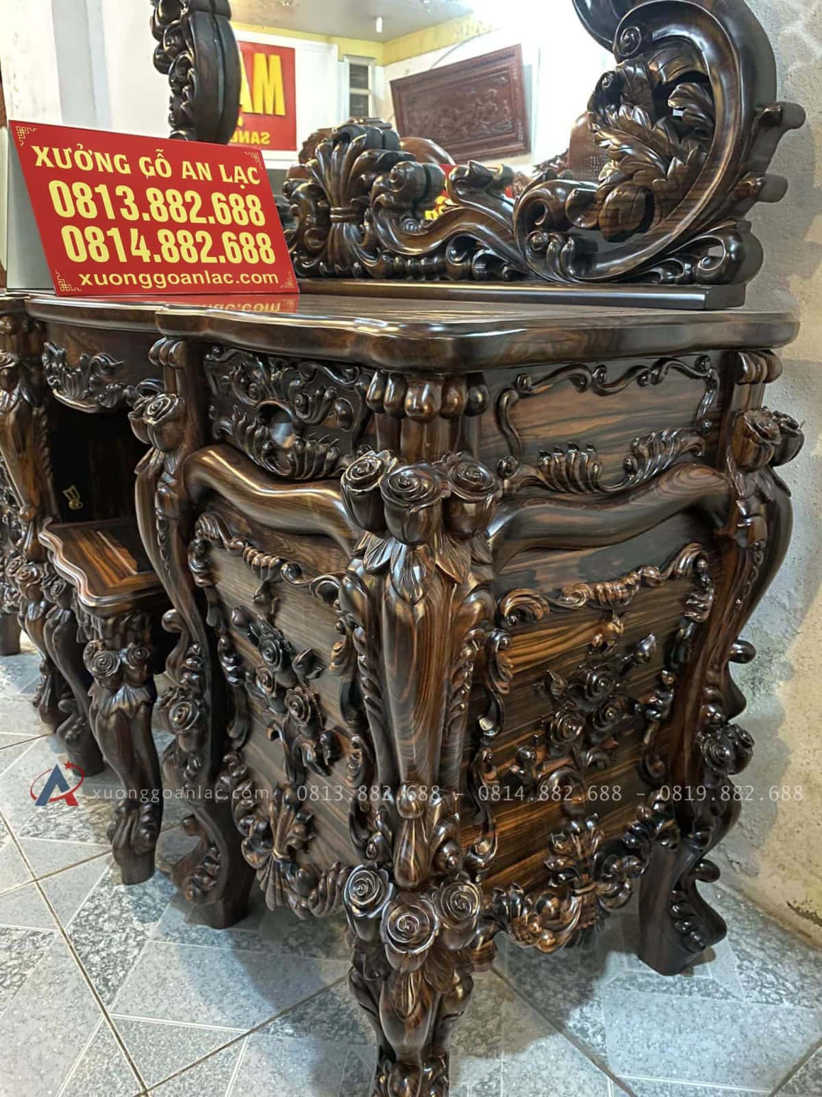 Siêu Phẩm Bàn Trang Điểm Gỗ Mun Hoa Lào Louis Hoàng Gia Tân Cổ Điển 29 hệ chân liền đục hoa hồng của mẫu bàn phấn