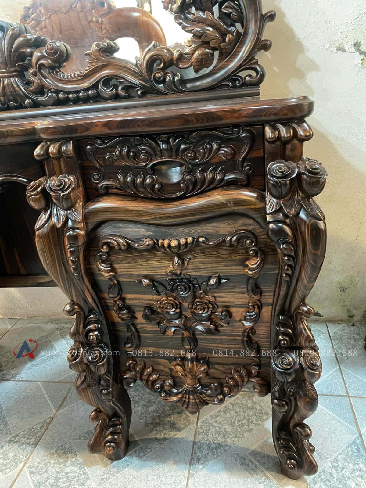 Siêu Phẩm Bàn Trang Điểm Gỗ Mun Hoa Lào Louis Hoàng Gia Tân Cổ Điển 26 bàn phấn có thiết kế hệ ngăn kéo