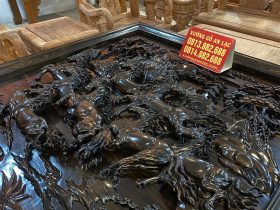 tranh phong thủy gỗ mun hoa Lào