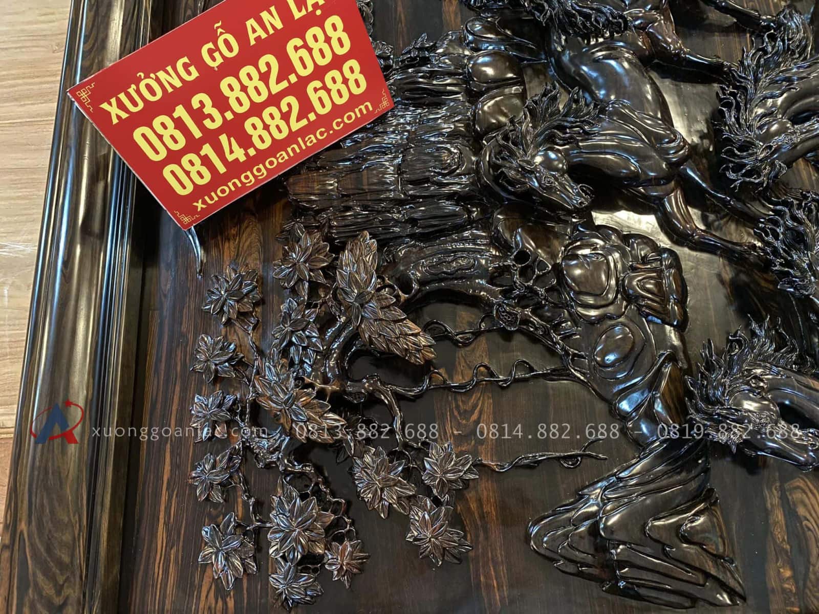 Siêu Phẩm Tranh Phong Thủy Mẫu Mã Đáo Thành Công Gỗ Mun Hoa Lào Đục Tay Hàng Vip 22 các chi tiết đục phong cảnh trên tranh mã đáo