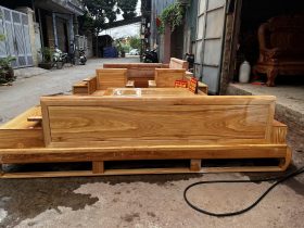 Bộ sofa zito đối 6 món gỗ gõ đỏ cao cấp (Anh Tuấn, Bắc Giang) 24 mặt sau của ghế băng dài