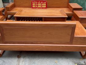 mặt sau của ghế sofa