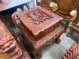 Hai chiếc đôn kẹp bộ NGHÊ ĐỈNH cột 18 chân 20 gỗ hương đá đẳng cấp