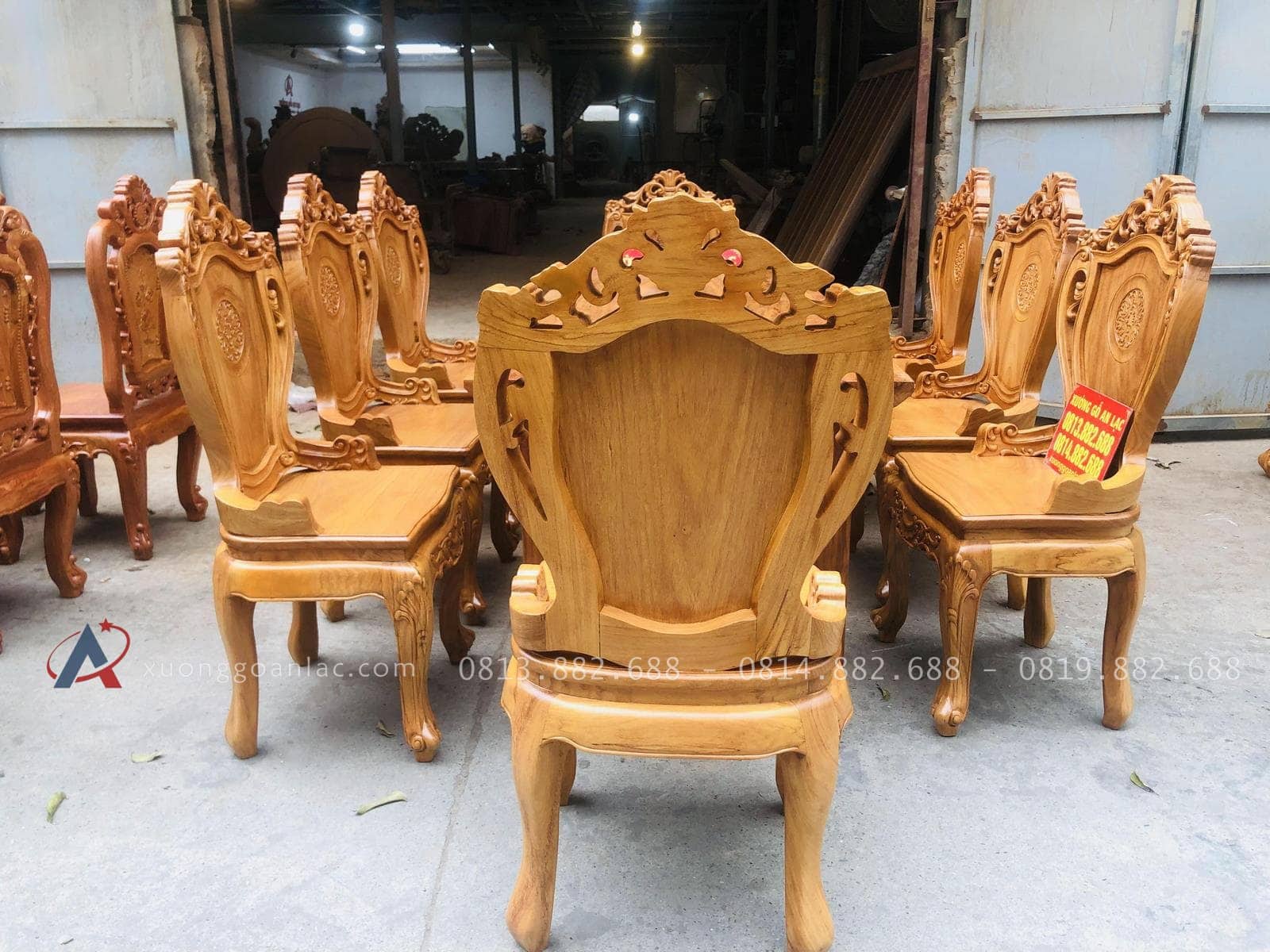Bộ bàn ăn gỗ cẩm đá 8 ghế louis gỗ gõ đỏ (Chị Dung, Nam Định) 25 bàn ăn gỗ cẩm đá và ghế ăn gỗ gõ đỏ