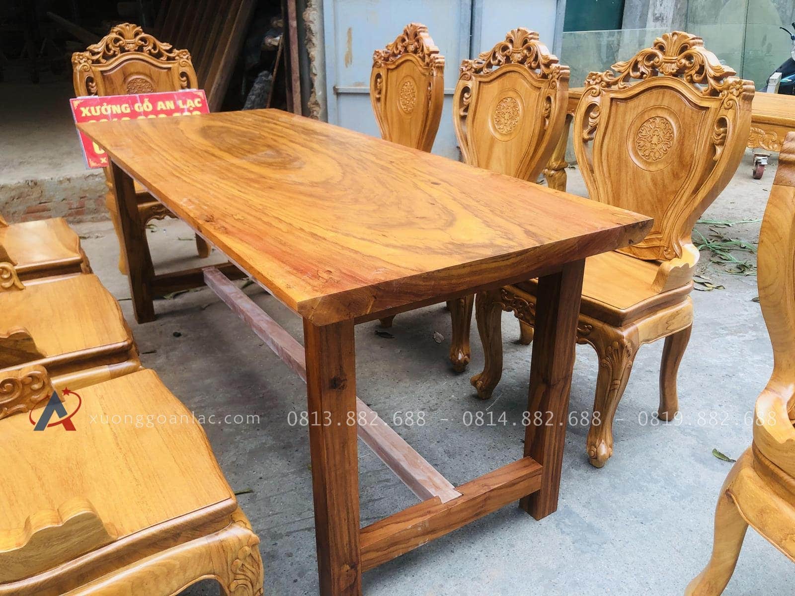 Bộ bàn ăn gỗ cẩm đá 8 ghế louis gỗ gõ đỏ (Chị Dung, Nam Định) 28 bàn ăn nguyên tấm gỗ cẩm đá