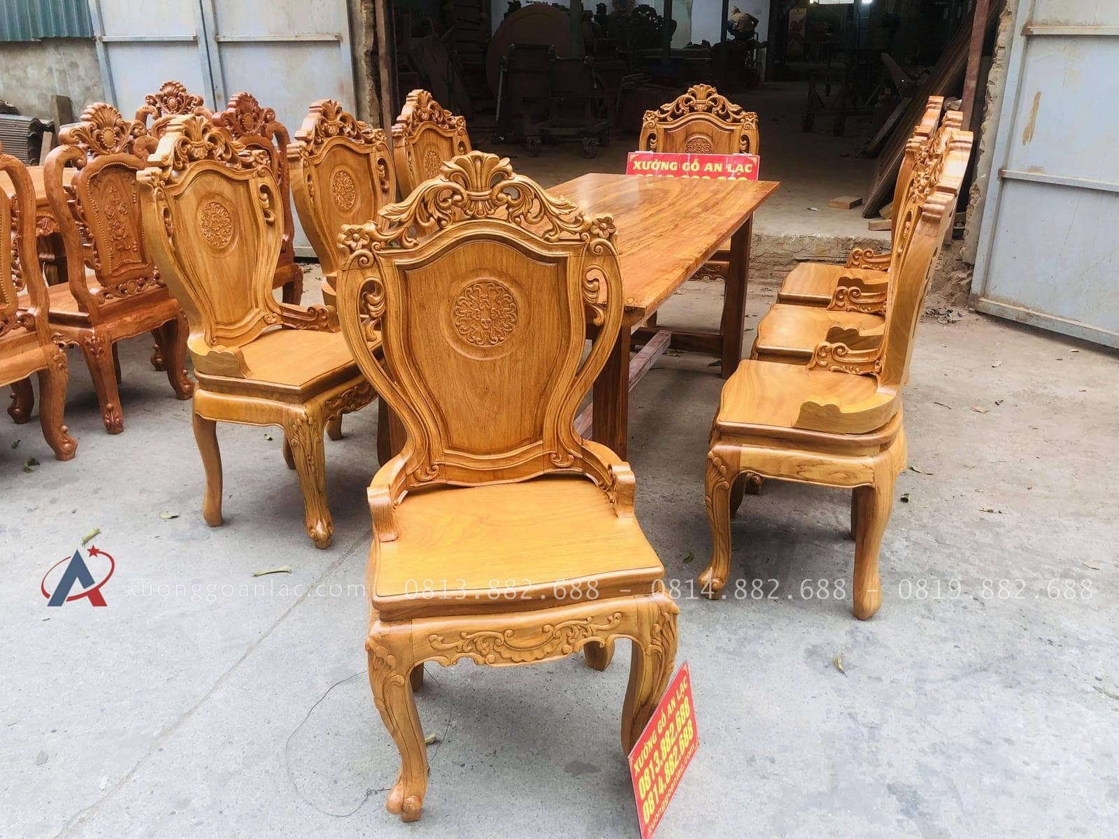 Bộ bàn ăn gỗ cẩm đá 8 ghế louis gỗ gõ đỏ (Chị Dung, Nam Định) 31 8 ghế louis hoàng gia tân cổ điển