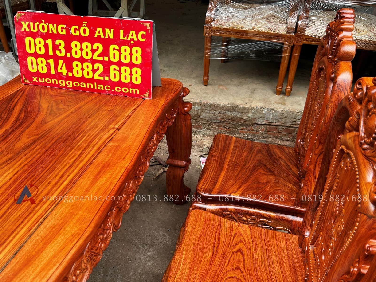 Bộ bàn ăn hoàng gia gỗ hương đá K4V2 6 ghế hồng hạt (Chị Liễu, Vĩnh Phúc) 27 bàn ăn 6 ghế louis hoàng gia tân cổ điển
