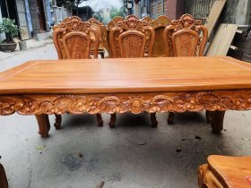 Bộ bàn ăn hoàng gia hương đá 6 ghế hồng hạt sang trọng (Cô Kim, Tp.Hải Phòng) 17 Yếm bàn 3p đục hoa lá tây