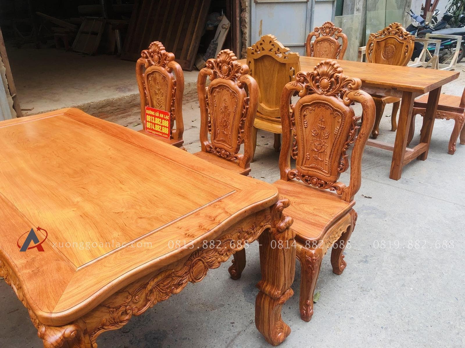 Bộ bàn ăn hoàng gia hương đá 6 ghế hồng hạt sang trọng (Cô Kim, Tp.Hải Phòng) 30 các ghế louis hồng hạt sang trọng