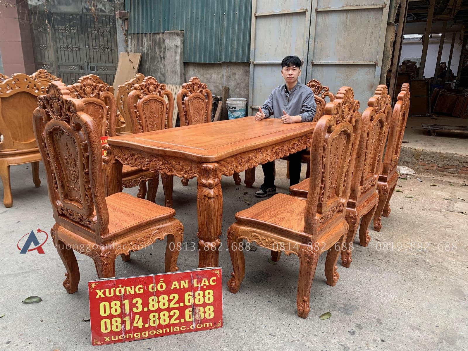 Bộ bàn ăn hoàng gia hương đá 8 ghế hồng hạt (Chị Ngân, Cao Bằng) 16 bộ bàn ăn hoàng gia 8 ghế gỗ hương đá