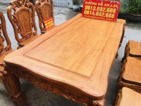 Bộ bàn ăn hoàng gia hương đá 8 ghế hồng hạt (Chị Ngân, Cao Bằng) 11 mặt bàn ăn khung tranh ván liền gỗ hương đá