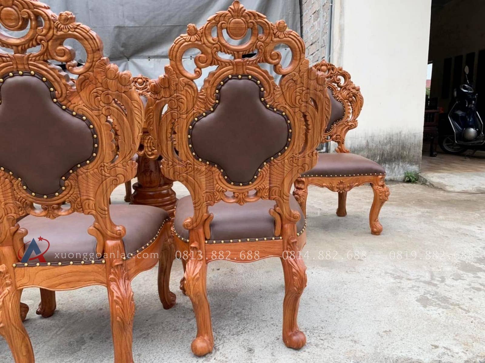 Bộ bàn ăn hoàng Gia vip 10 ghế gỗ gõ đỏ (Chị Thêu - Đắk Lắk) 14 mặt sau của mấu ghế louis siêu phẩm