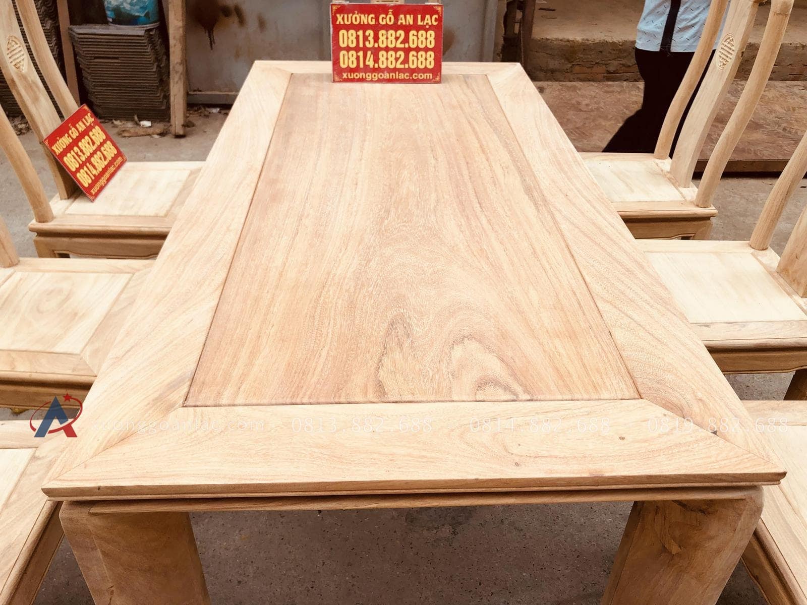 Bộ bàn ăn mới chữ thọ 8 ghế gỗ gõ đỏ hoàn thiện mộc (Chị Mỹ, Hải Dương) 27 bàn ăn chữ nhật mặt trơn gỗ gõ đỏ