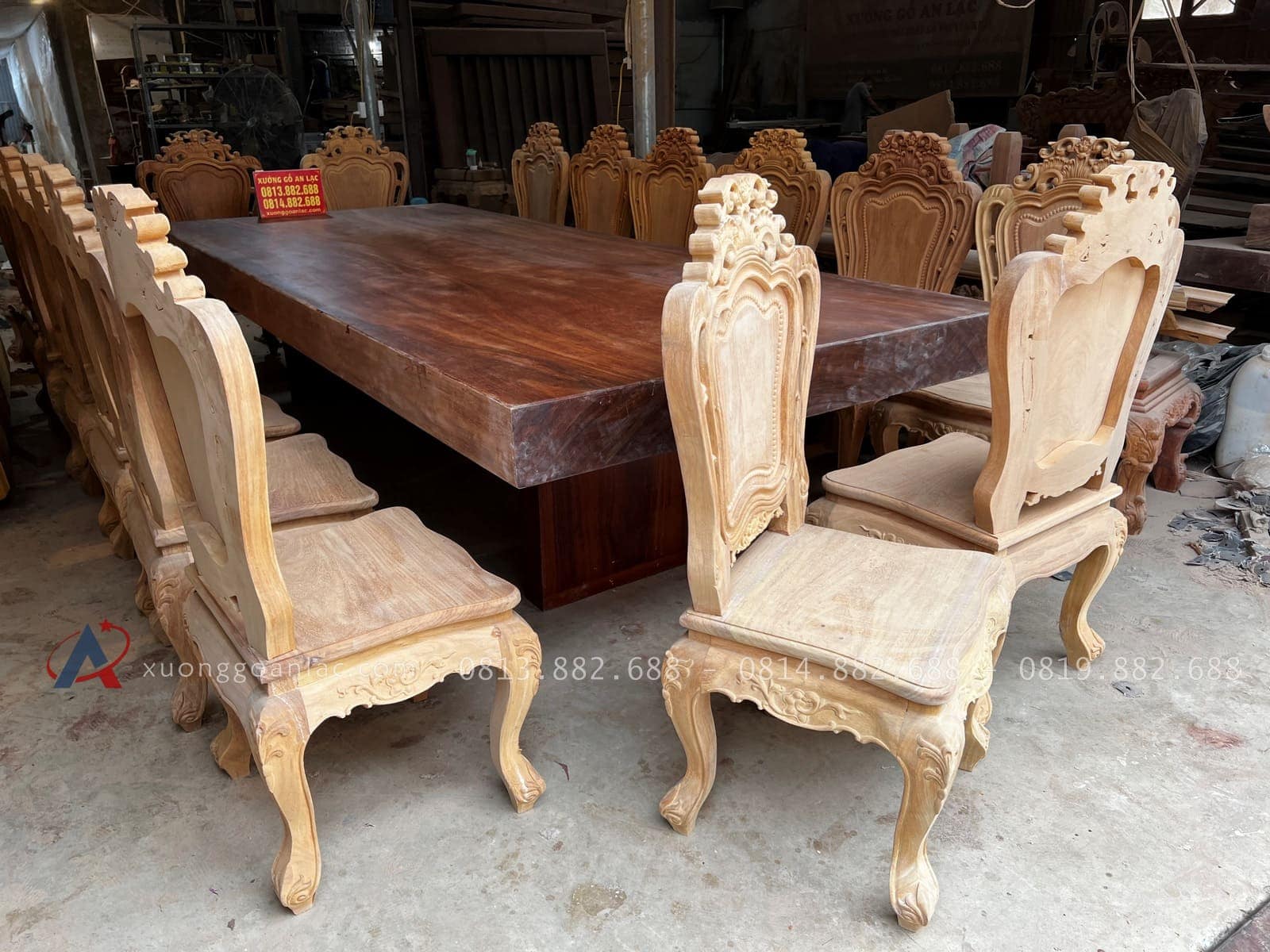 Bàn ăn nguyên Khối gỗ Gõ đỏ 340x140x15cm và 16 ghế (Chú Canh, Bình Dương) 19 bản mộc ghế louis hoàng gia tân cổ điển