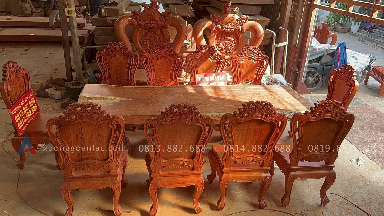 Bộ bàn ăn nguyên khối gỗ hương đá 10 ghế louis hoàng gia (Anh Minh, Hà Nội) 14 bàn ăn nguyên khối gỗ hương đá 10 ghế louis
