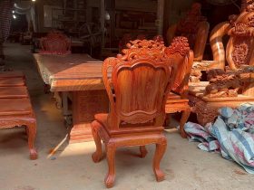 Bộ bàn ăn nguyên khối gỗ hương đá 10 ghế louis hoàng gia (Anh Minh, Hà Nội) 8 mẫu bàn ăn nguyên khối gỗ hương đá