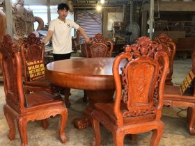 Bàn ăn tròn nguyên khối gỗ gõ đỏ 6 ghế hồng hạt đục 2 mặt gỗ hương đá (Anh Nhật, Cao Bằng) 9 bộ bàn ăn 6 ghế gỗ tự nhiên cao cấp
