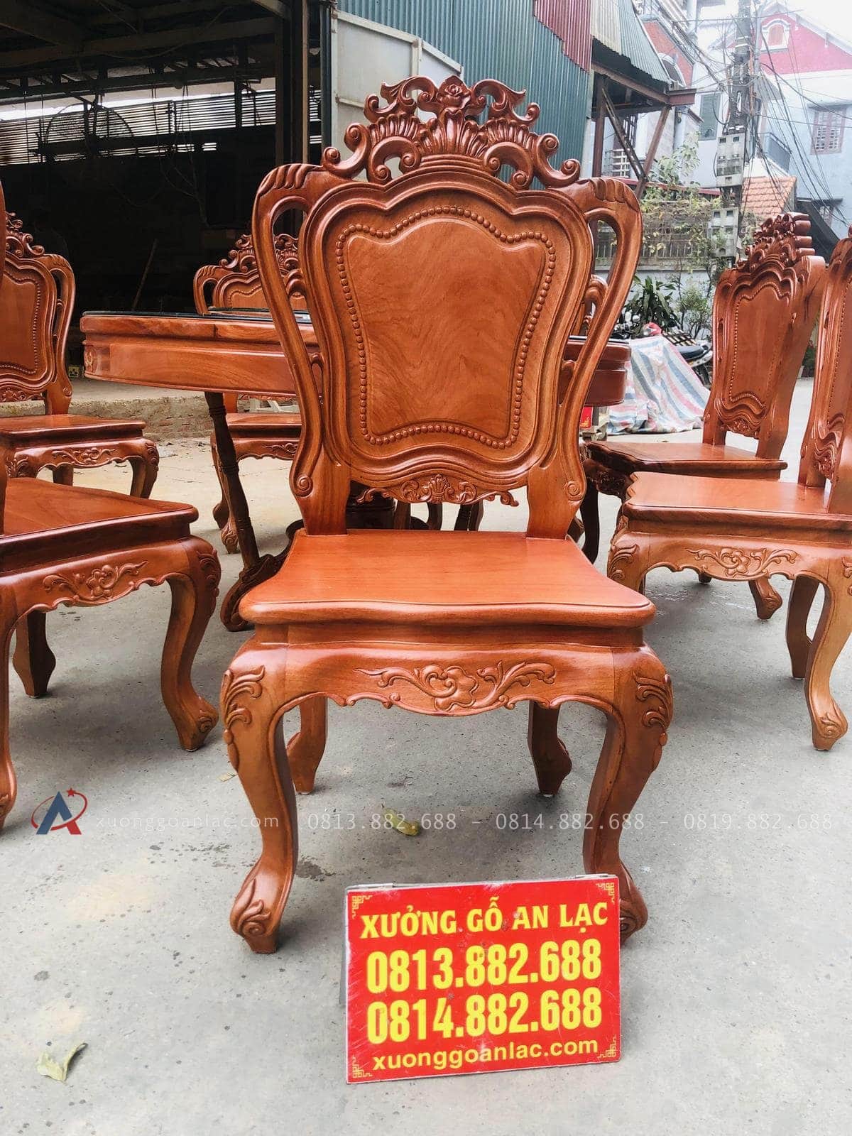 Bộ bàn ăn tròn xoay 8 ghế louis hoa lá tây gỗ gõ đỏ (Anh Khoa, Bình Dương) 30 ghế louis hoàng gia không tay