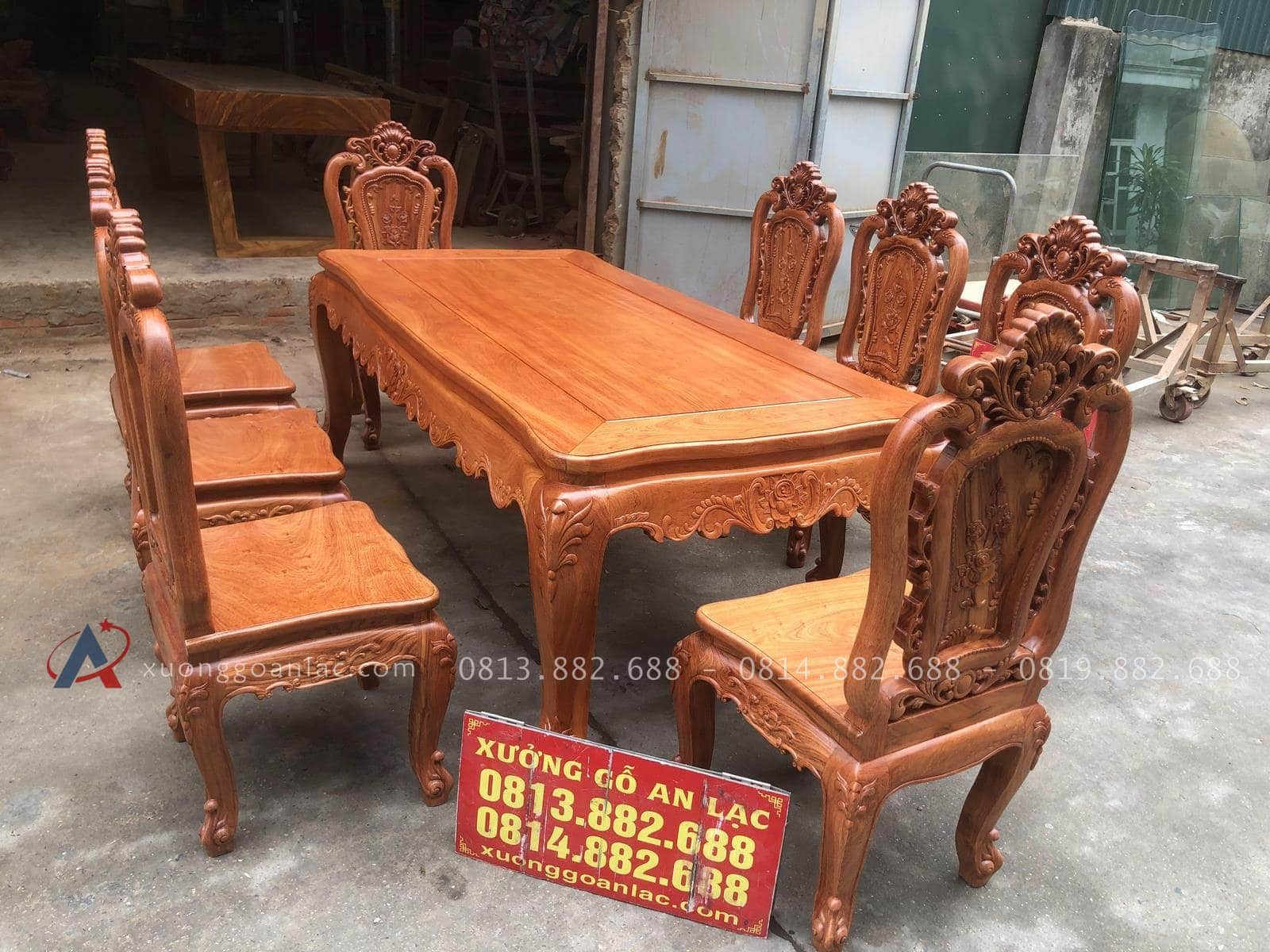 Bộ bàn ghế ăn gỗ hương đá và 8 ghế hồng hạt đục 2 mặt (Chị Nhung, Hà Nam) 20 bàn ăn gỗ hương đá 8 ghế hồng hạt đục 2 mặt