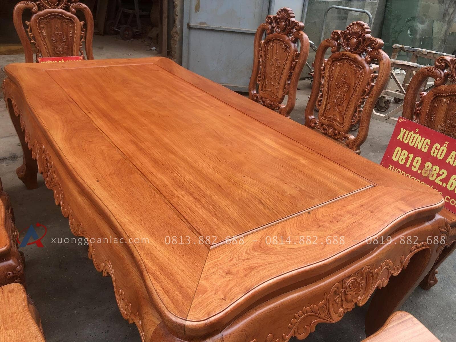 Bộ bàn ghế ăn gỗ hương đá và 8 ghế hồng hạt đục 2 mặt (Chị Nhung, Hà Nam) 22 thiết kế bàn chữ nhật khung ván